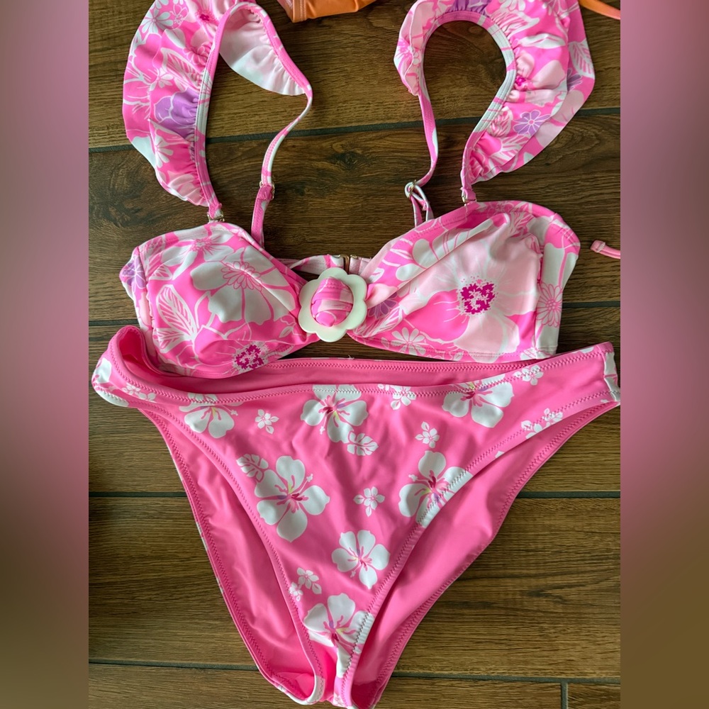 NWT Bundle of Bikinis 👙 - Picture 3 of 7